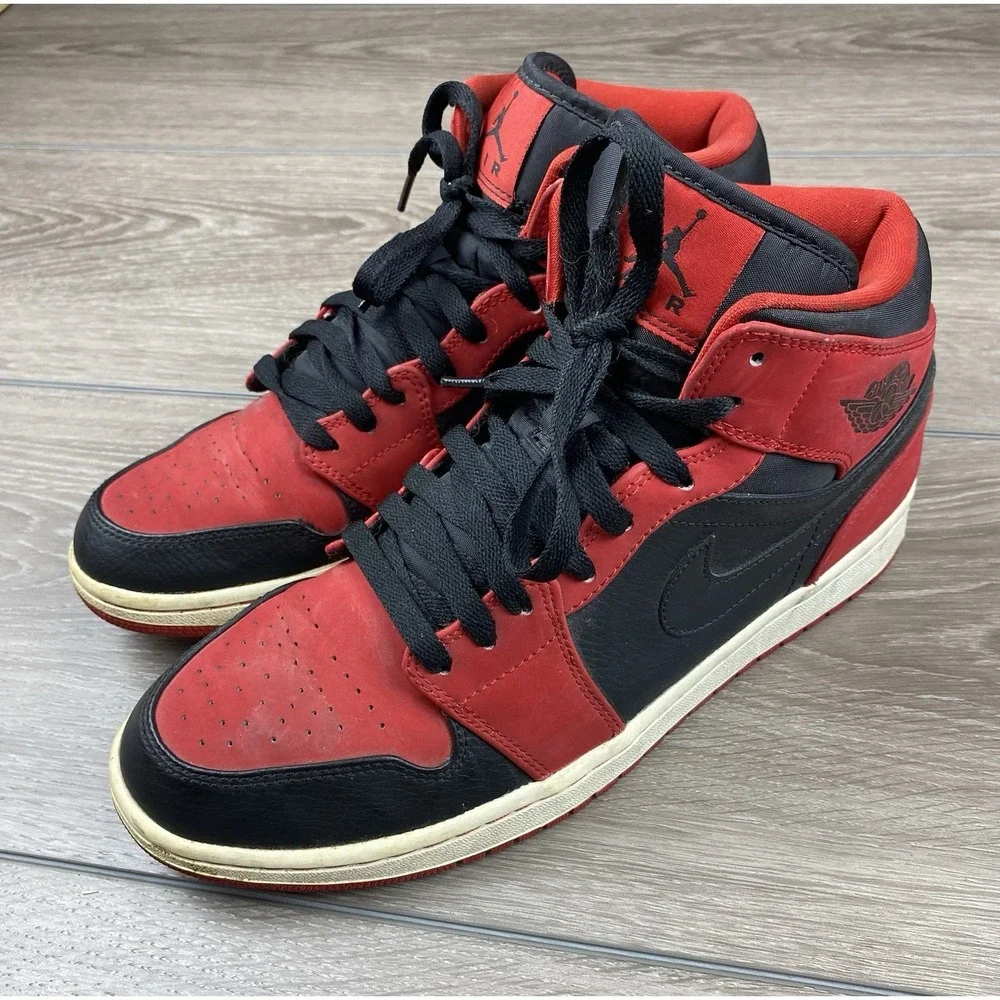 Nike‎ Air Jordan 1 Mid Bred Black Red Mens Size 10 554724-005